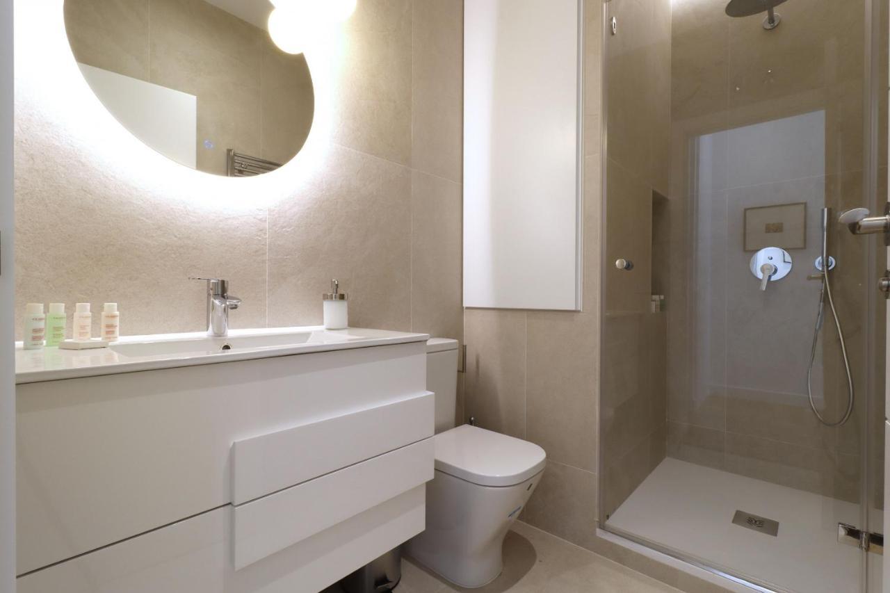 Apartament Reina Sofia Boutique II Madryt Zewnętrze zdjęcie